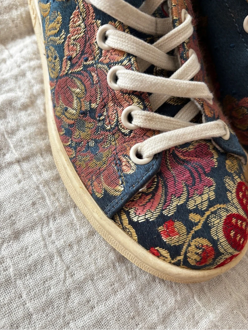 Rare adidas jacquard Navy Floral Embroidered Sneakers Pharrell Williams